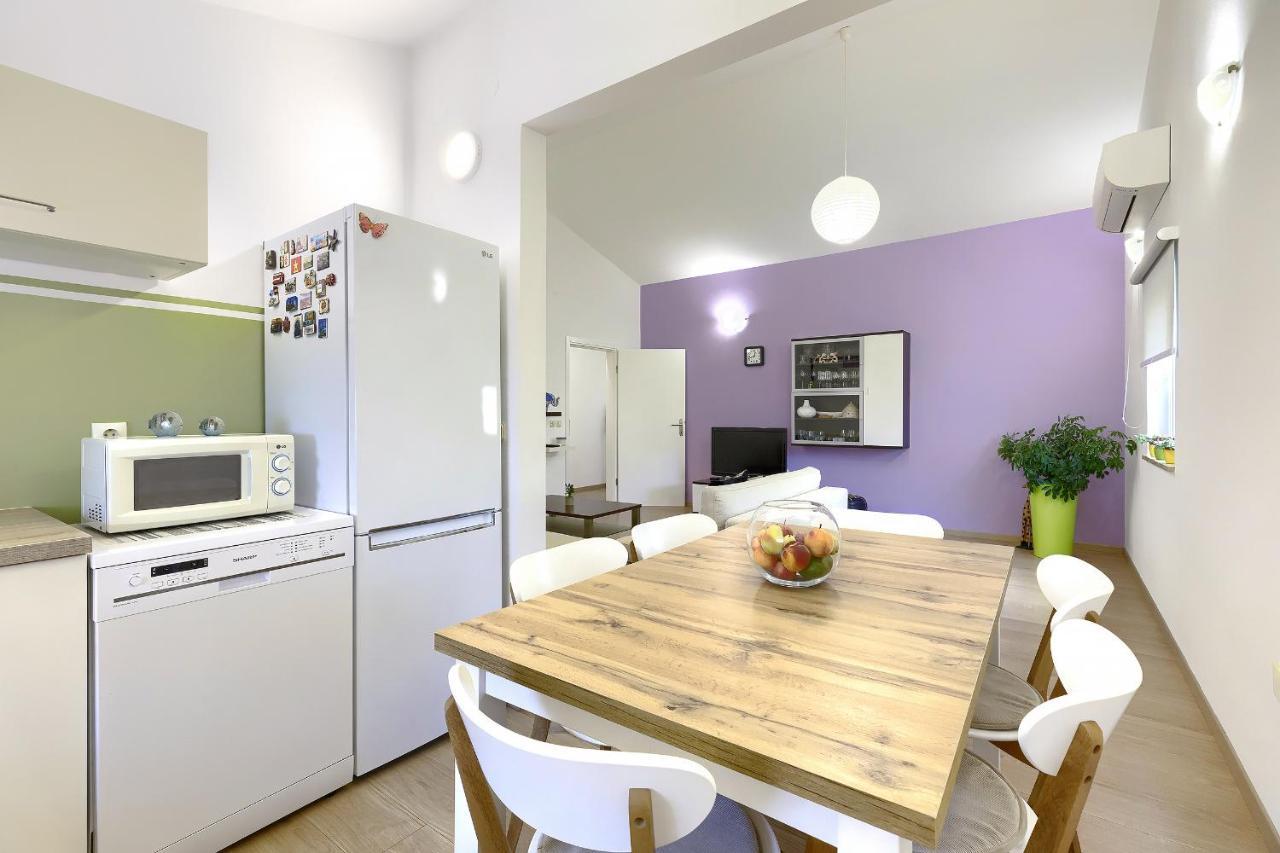 Homestay Pula Zewnętrze zdjęcie