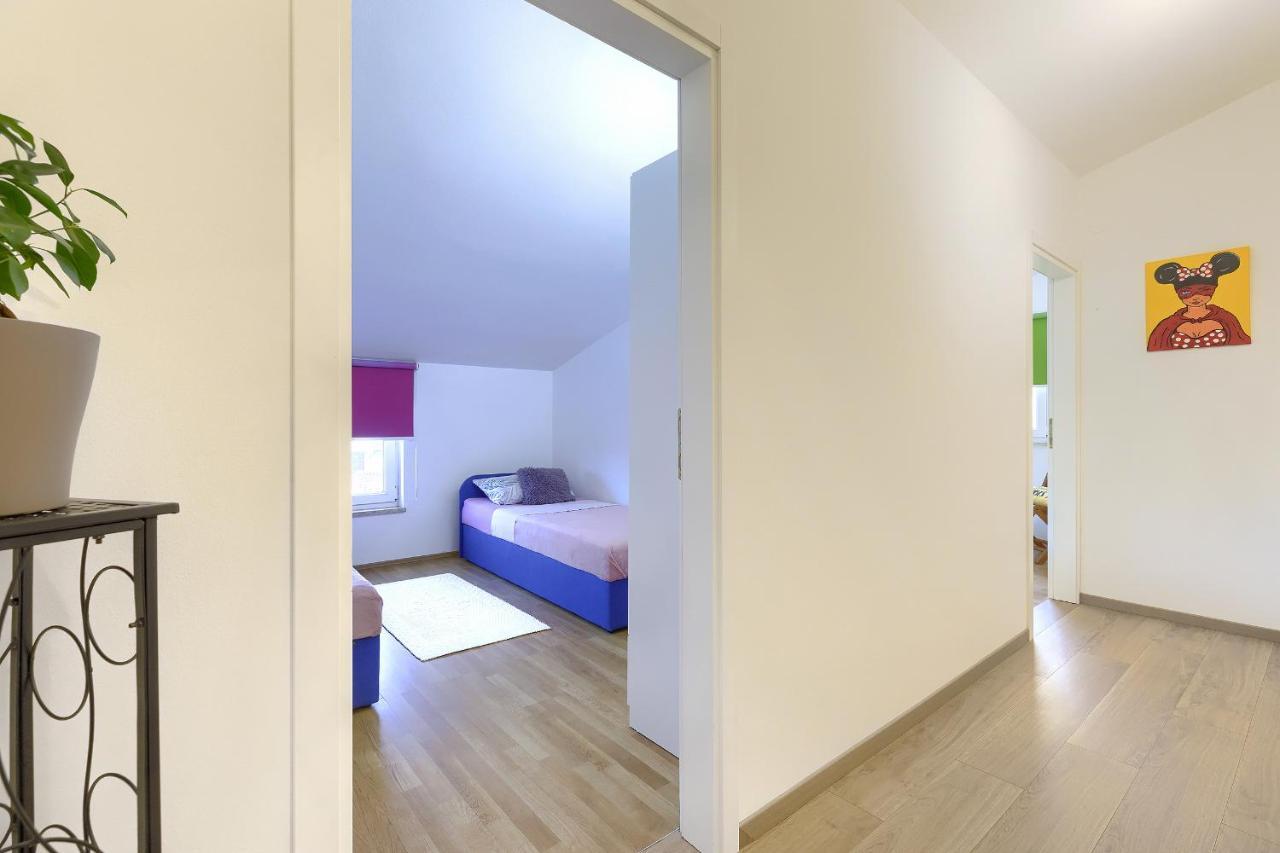 Homestay Pula Zewnętrze zdjęcie