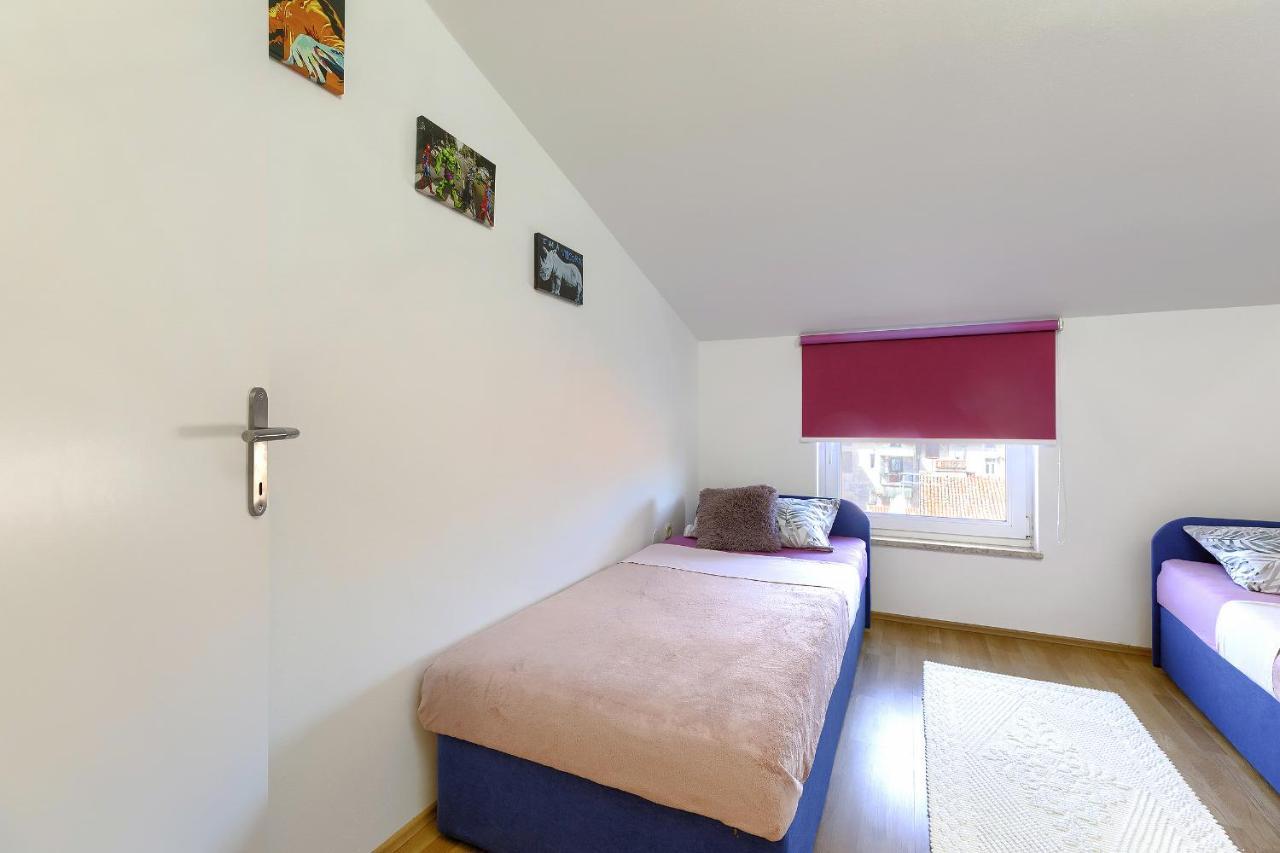 Homestay Pula Zewnętrze zdjęcie