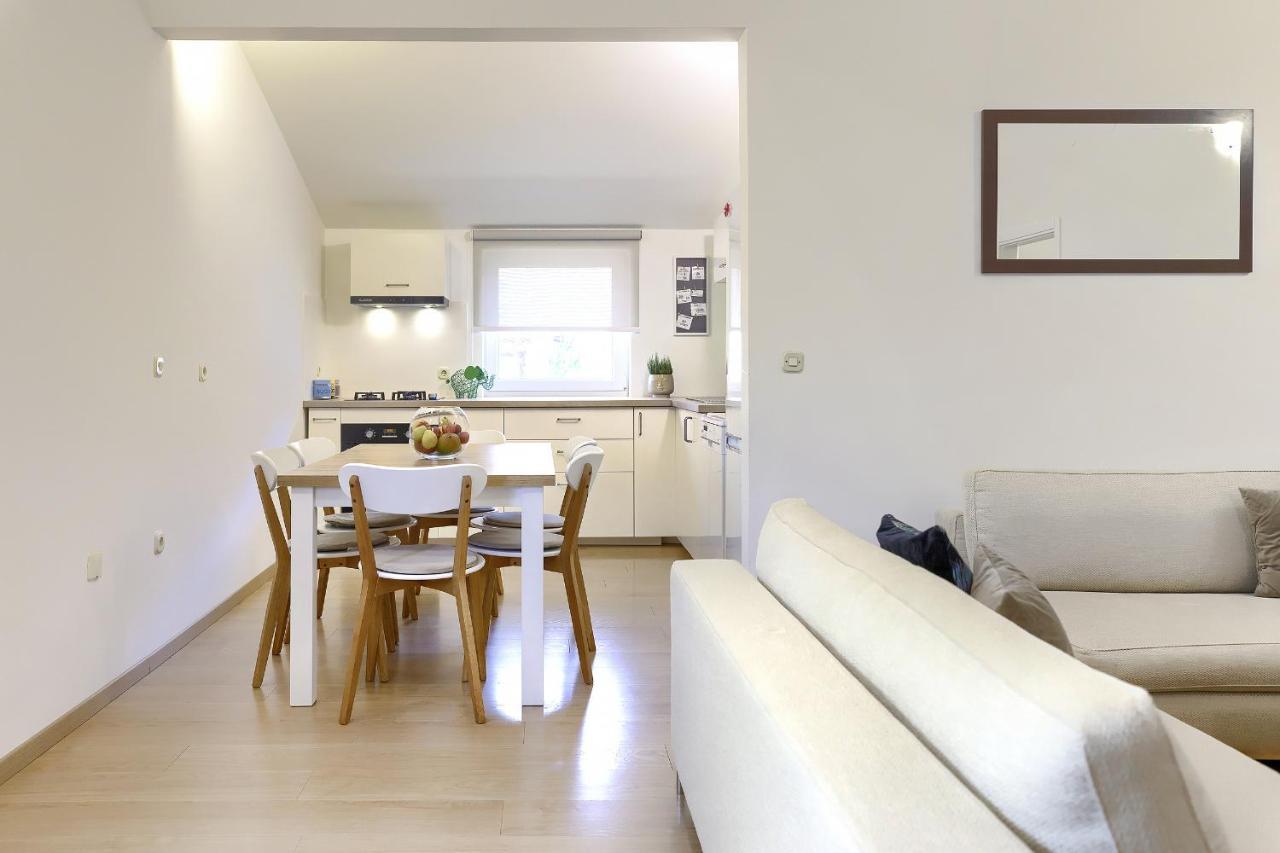 Homestay Pula Zewnętrze zdjęcie